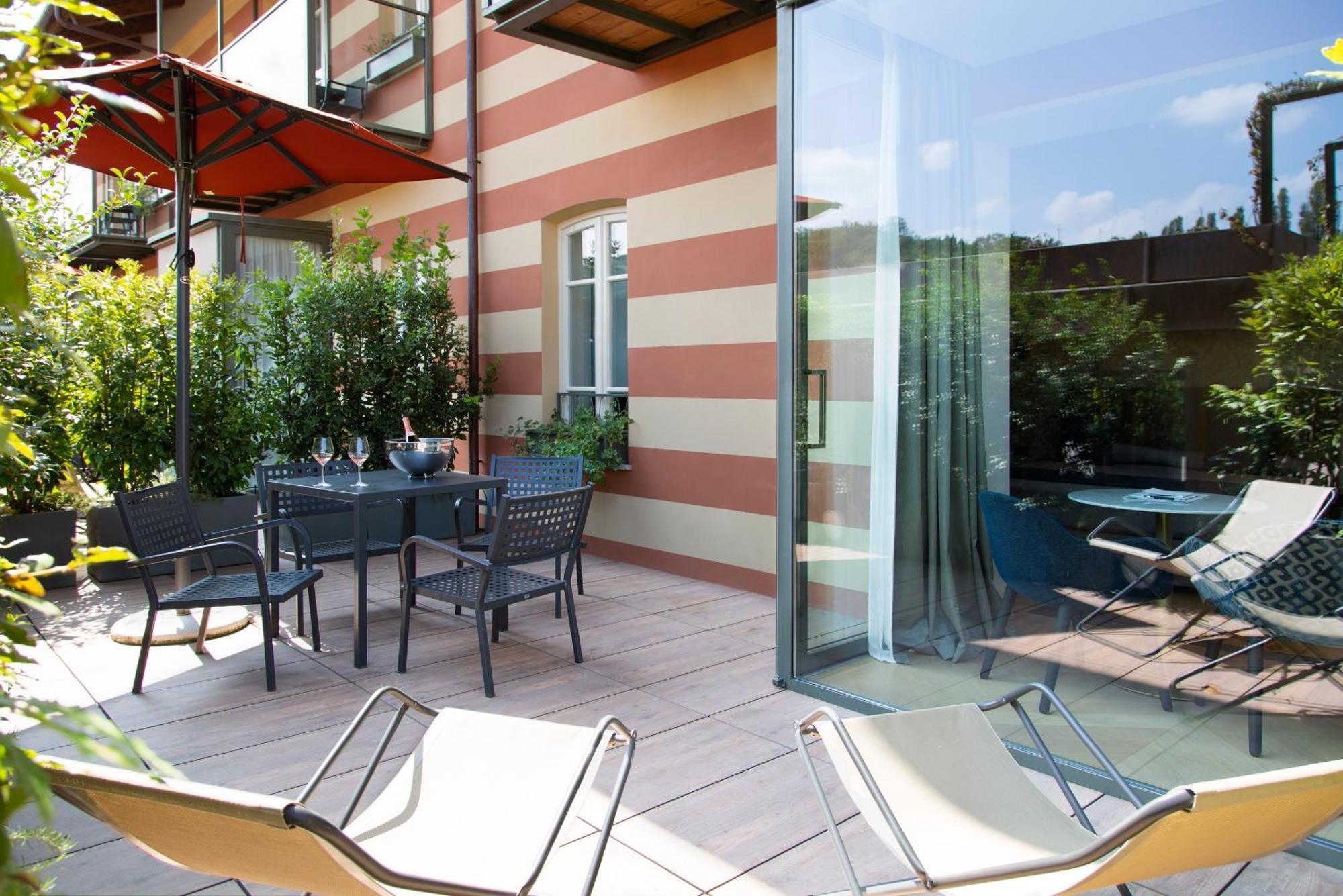 Villaggio Narrante - Le Case Dei Conti Mirafiore Serralunga d'Alba Exterior photo