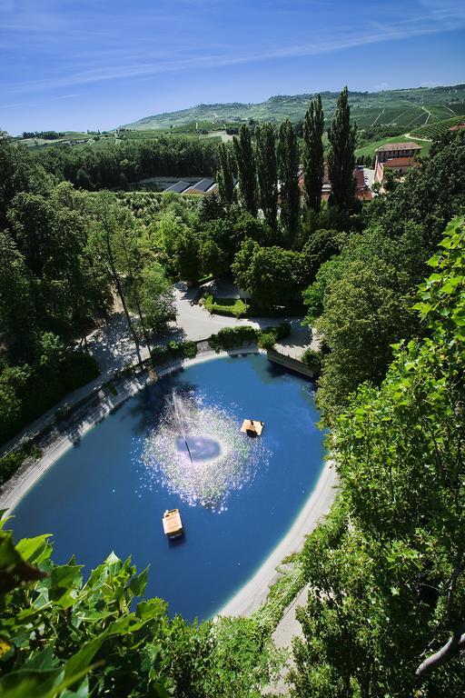 Villaggio Narrante - Le Case Dei Conti Mirafiore Serralunga d'Alba Exterior photo