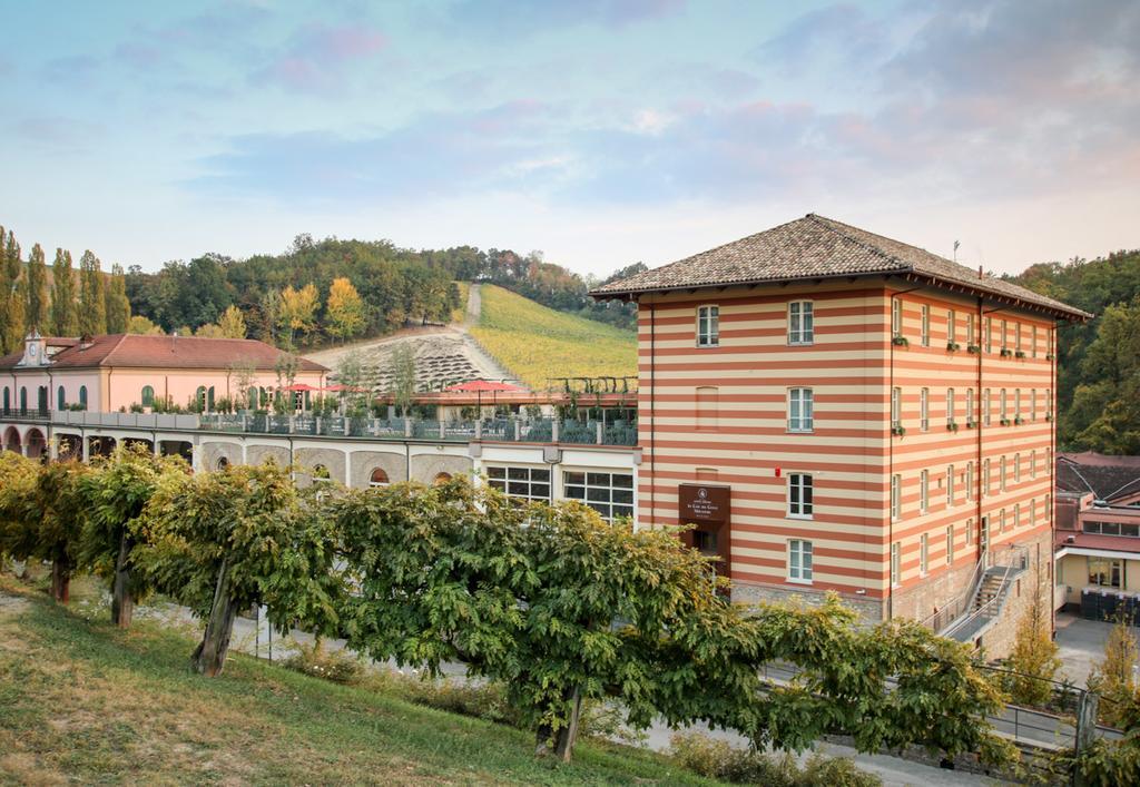 Villaggio Narrante - Le Case Dei Conti Mirafiore Serralunga d'Alba Exterior photo